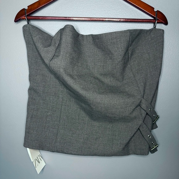 NWT Zara Gray Buckled Strapless Top | Size XXL - Picture 4 of 9